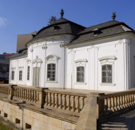 Letohrádek Mitrovských