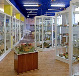 Muzeum papírových modelů, Police nad Metují
