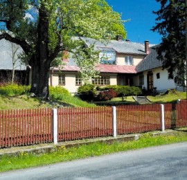 Památník Marie a Vojtěcha Sedláčkových v Javornici