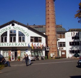 Sklárna a minipivovar Novosad a syn Harrachov s.r.o.