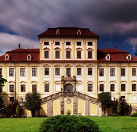 Zámek Červený Hrádek