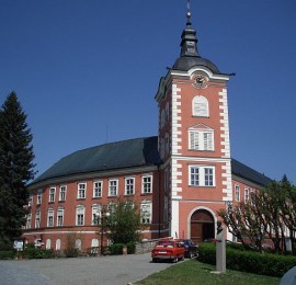 Zámek Kamenice nad Lipou