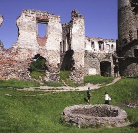 Zřícenina hradu a zámku Zvířetice