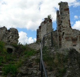 Zřícenina hradu Košumberk